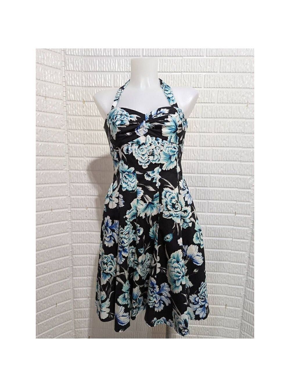 WHBM Women's Black & Blue Floral Print Halter Neck A-Line Dress Size 2
